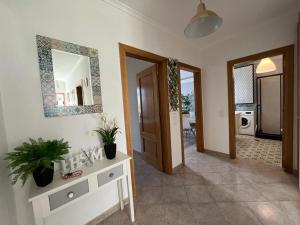 Cabanas Apartment Private Pool & Free Parking 5 min drive to beach