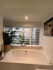 Somerset WestStay 4