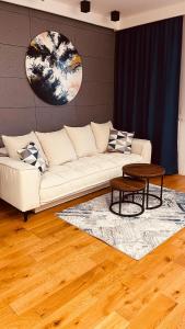 Modern 2BR Apartment for 4 Parking Warsaw Wola