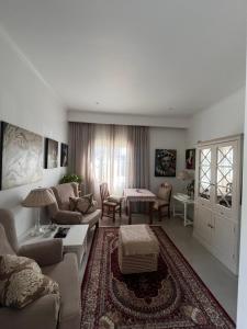 Somerset WestStay 3
