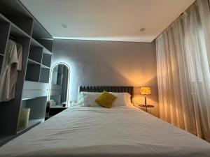 Luxury Serviced Apartments in Bình Minh Garden - Mami Housing