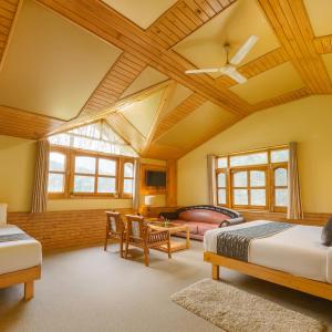 Snow Clad Riverview Hotel & Resort - Top rated & most awarded property in Manali