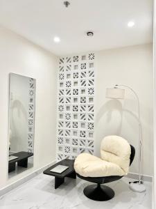 BS Vinhomes Grand Park- Free Laundry - Luxury King Bed