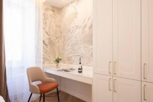 Central Suites