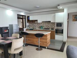 Cherrywood Apartments by Jamsi Stays