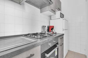 Luminous Designer Home near Paolo Sarpi - Messina