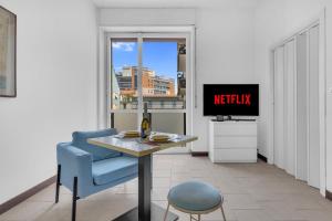 Luminous Designer Home near Paolo Sarpi - Messina