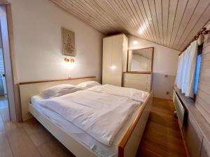 Charming Old Town Loft - Amazing location