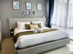 Villa 2 - Stunning 1 Bed Villa with Pool near Fishermans Village
