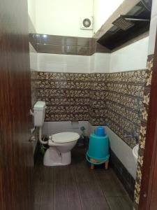 DEEP HOME STAY JUST 350 METERS from GOLDEN TEMPLE
