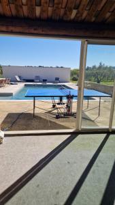 Villa à charleval en campagne avec piscine 14 couchages