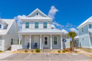 Sandy Cheeks Pet Friendly