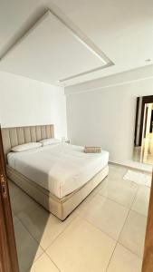 Lovely Apartment With Pool & Gym