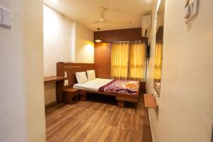 Tulsi Motel