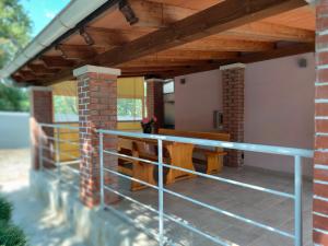House Intacta