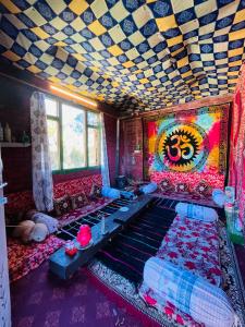 MJ s Cafe & Homestay