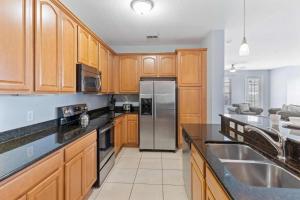 4840-303 Family Condo with Large Balcony & Resort