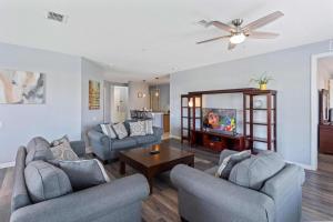 4840-303 Family Condo with Large Balcony & Resort