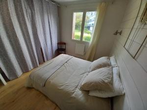 Maison avec jardin & parking , 15 min du centre