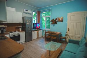 House Tsimerman 4 BR Private House Free Parking Private Garden