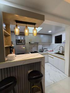 Modern 3BR Gated Townhouse Near SM Mall, Gaisano Mall, Robinson Mall & Ace Hospital