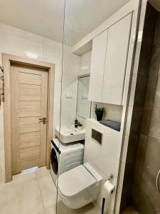 A&Y Studio Galeria Mokotów & Chopin Airport Pieńkowskiego A