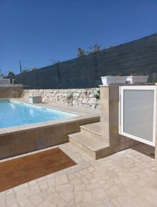 VILLA GROTTA AZZURRA con parcheggio privato e piscina