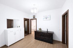 Gjuhadol City Center Apartment