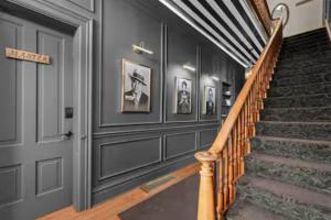 Elkader Jailhouse Inn