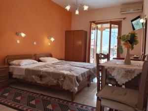 Avra Apartments