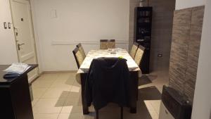 Habitación privada, con baño y cocina compartidos en Rosario, Santa Fe, Argentina