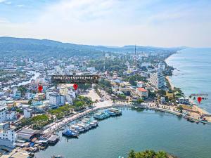 Hong Tuyet Marina Hotel - Sea View