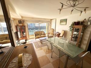 Appartement avec vue sur le chenal et locéan