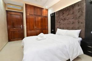Bright apartment near Souk El Had