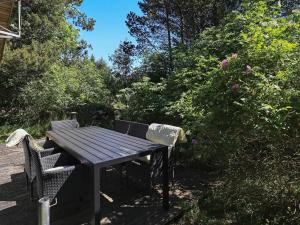 6 person holiday home in Blokhus-By Traum