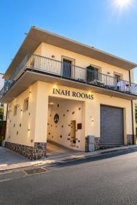 INAH Rooms