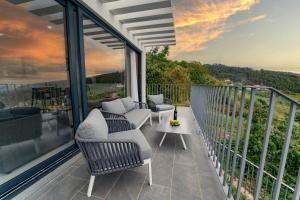 CASA PANORAMA SOL- NEW VILLA WITH HEATED SALTWATER POOL and FANTASTIC SEA VIEW