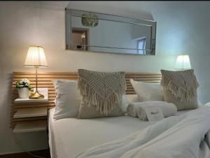 Eva in the blue - BEDBLUESKY