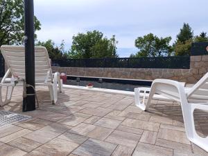 VILLA APARTMENTS FILIP with swimming pool