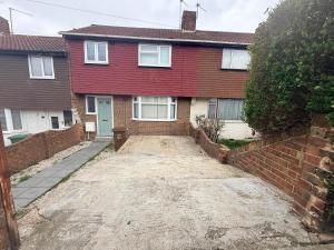 Copperfield House Medway - Free Parking