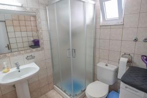 Xenias House