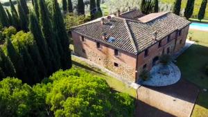 Tenuta Di Mezzo