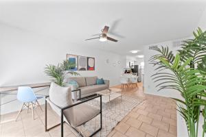 Central Hyde Park suites close to UT, Moody Center, Downtown