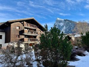 Vue montagne, piscine privée, au coeur de Samoëns