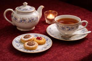 BeeClaire Guest House