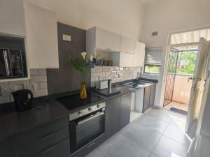 Aloe Shores- Business or Couples- Stunning