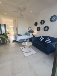 Aloe Shores- Business or Couples- Stunning