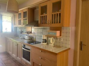 Oak Tree, sea view apartment, Karavomylos, Cephalonia