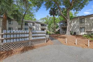 Forest Gardens Getaway - Community Pool