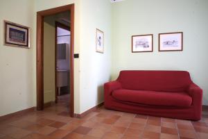 Cozy home con giardino e posto auto, 5Km dal mare